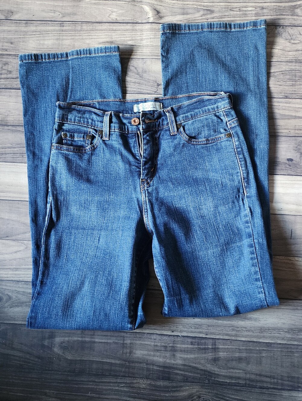 Levi's Women's Boot Cut 512 Jeans - Medium Blue Denim Size 6M